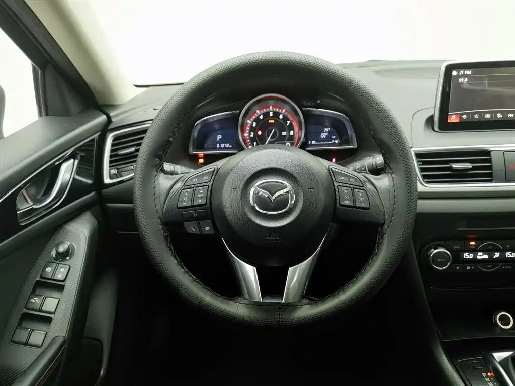 Mazda Mazda3 — фотографии объявления, Фото 12