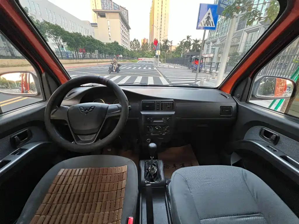 Wuling Rongguang — миниатюра 5