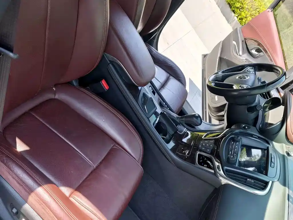 Buick LaCrosse — миниатюра 10