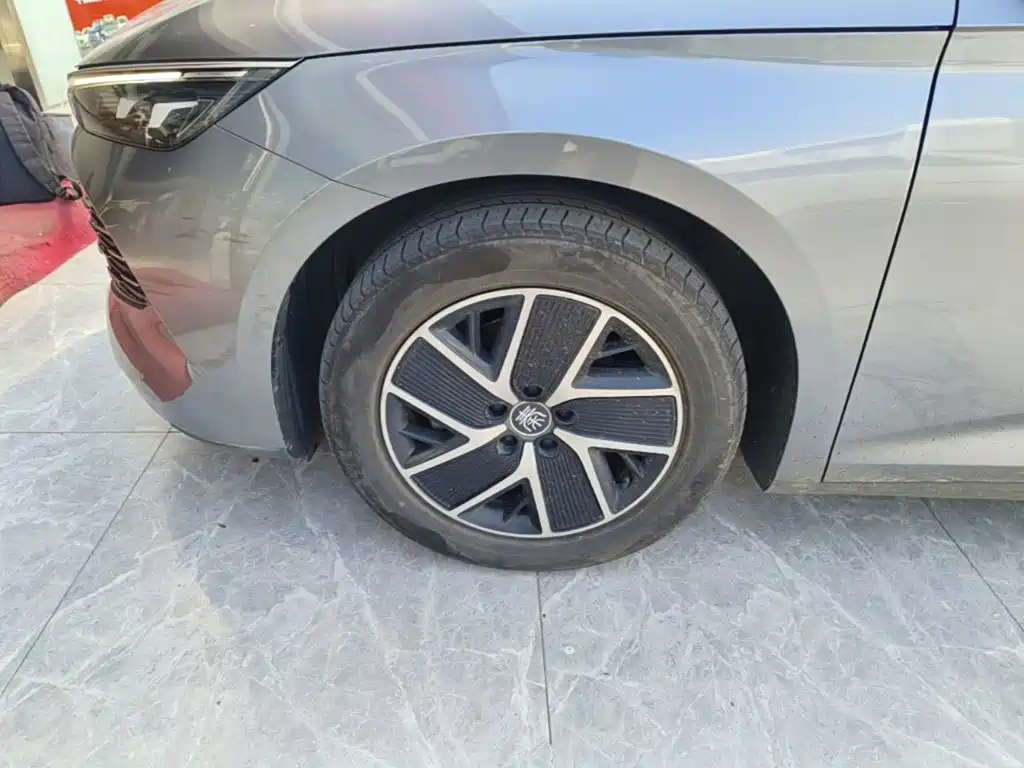 BYD Qin L — миниатюра 23