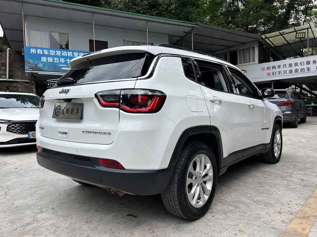 Jeep Compass — миниатюра 19