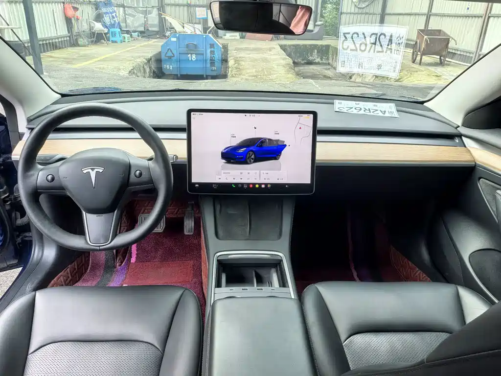 Tesla Model 3 — миниатюра 8