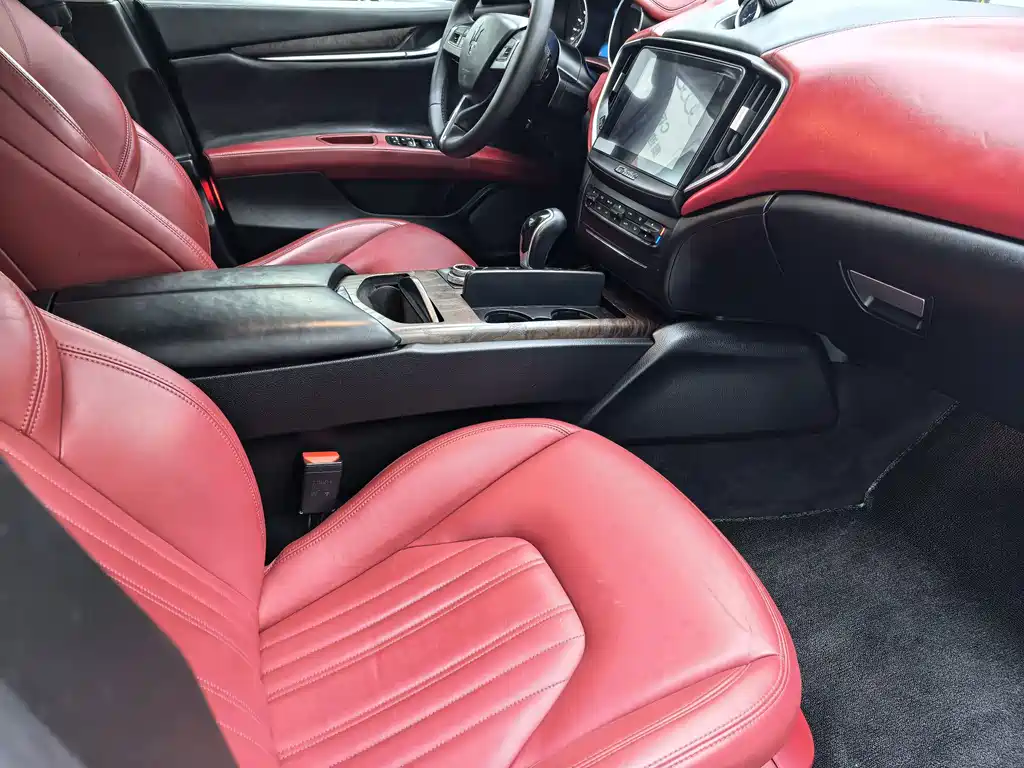 Maserati Ghibli — миниатюра 10