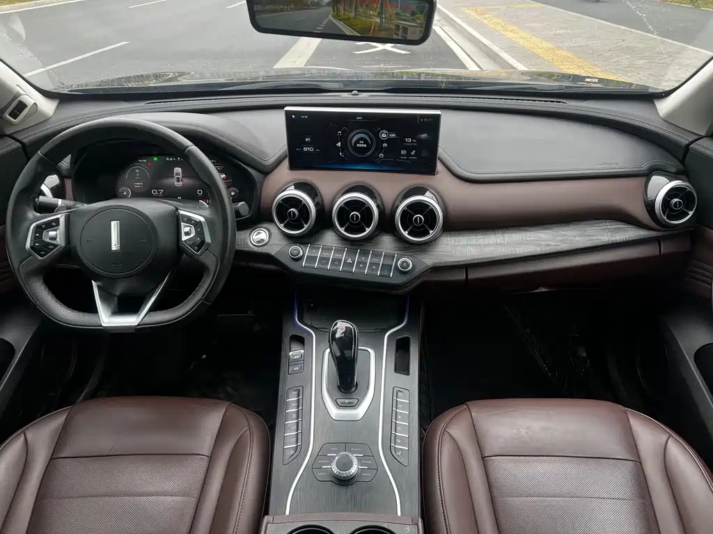 WEI PAI WEI BRAND VV7