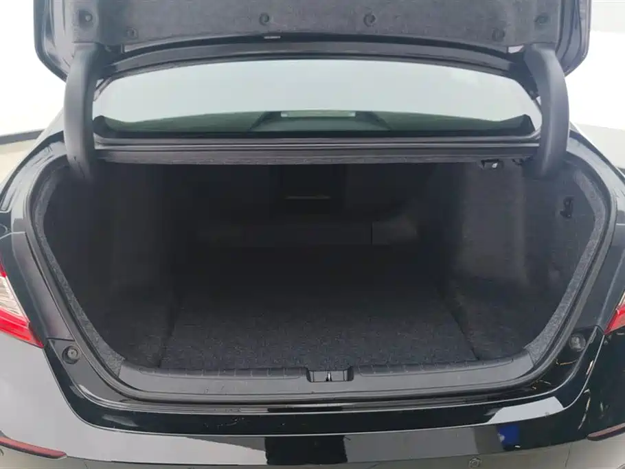 Honda Accord 2018 260TURBO Elite V
