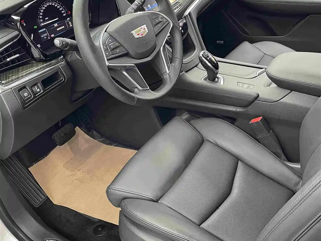 Cadillac XT5 — миниатюра 10