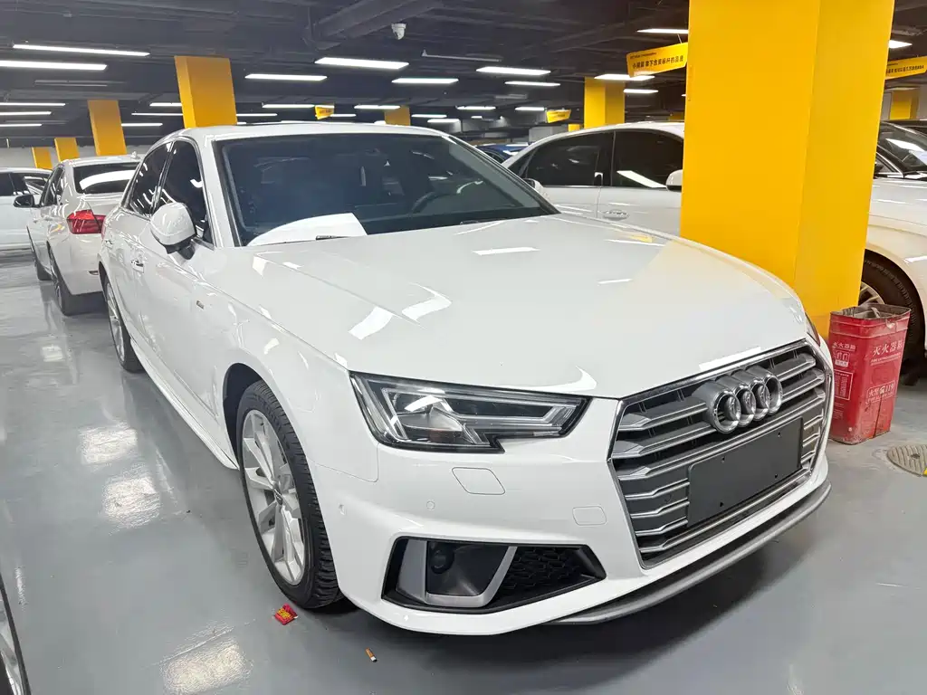 Audi A4L 2019 40 TFSI Sport VI