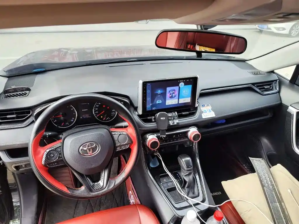 Toyota Wildlander — миниатюра 6