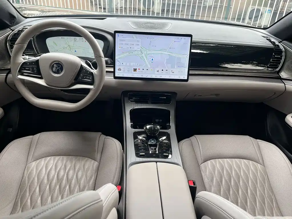 BYD Han — миниатюра 8