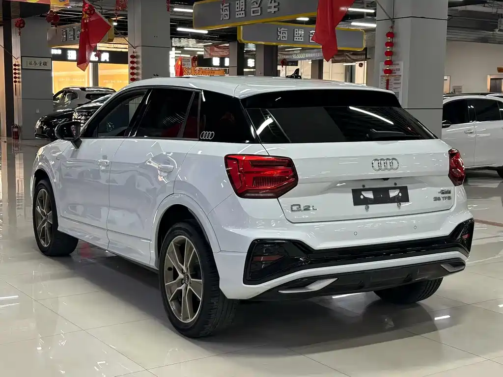 Audi Q2L — миниатюра 9