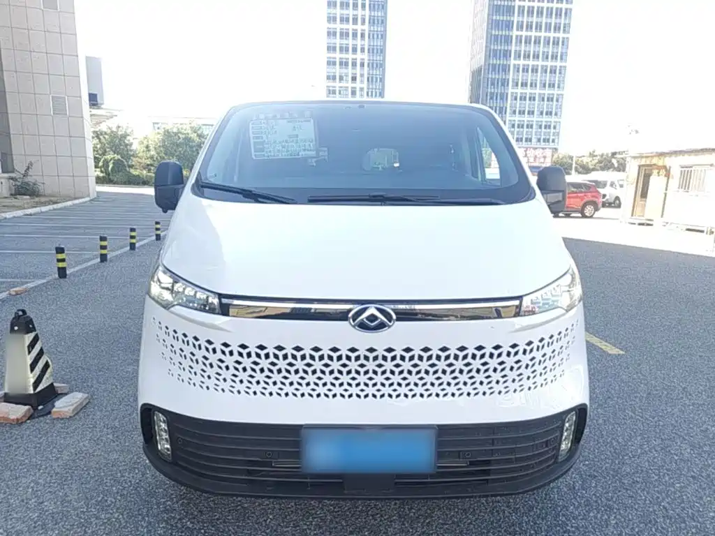 MAXUS V70 — миниатюра 3