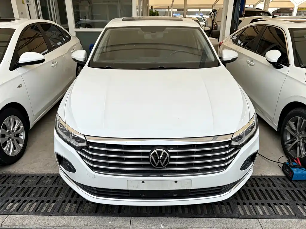 Volkswagen Lavida — миниатюра 2