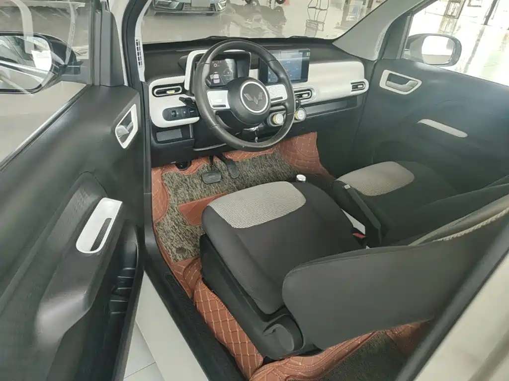 Wuling MINIEV — миниатюра 16