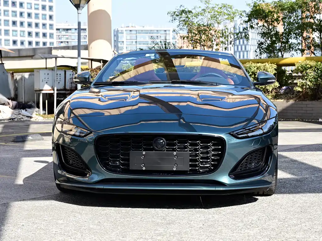 JAGUAR F TYPE