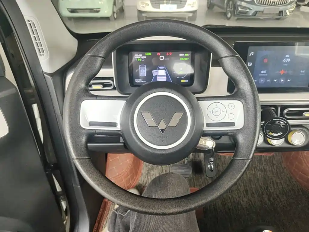 Wuling MINIEV — миниатюра 11