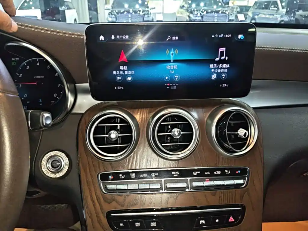 Mercedes-Benz GLC — миниатюра 13