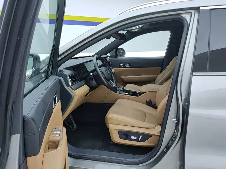 Li Auto Li ONE — миниатюра 9