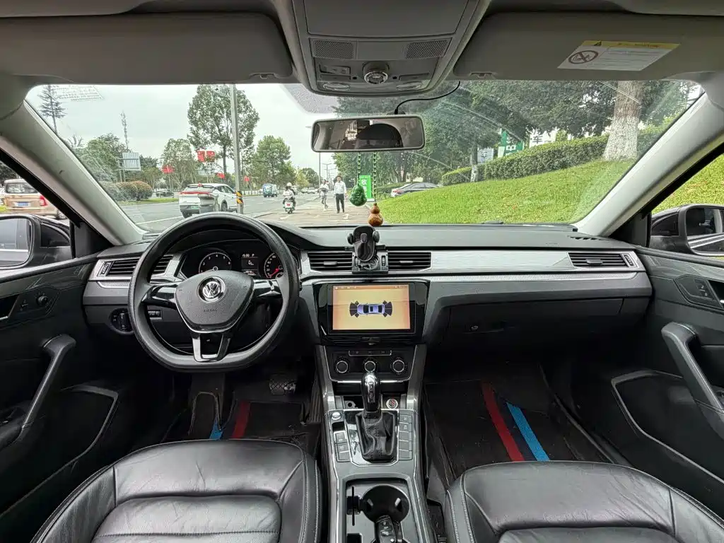 Volkswagen Passat — миниатюра 13