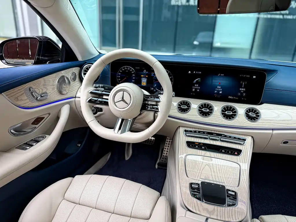 MERCEDES-BENZ E CLASS