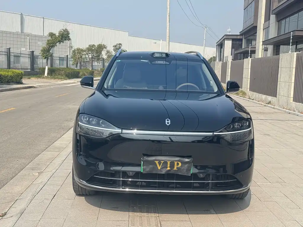 AITO ASK THE WORLD M9