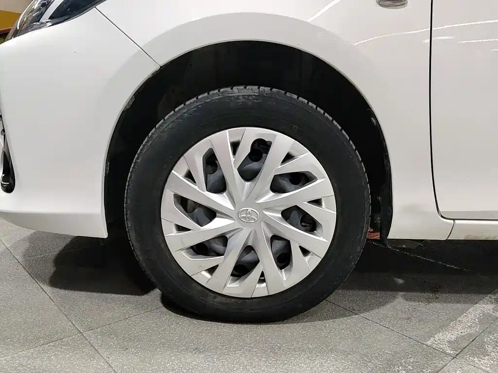 Toyota Vios FS — миниатюра 15