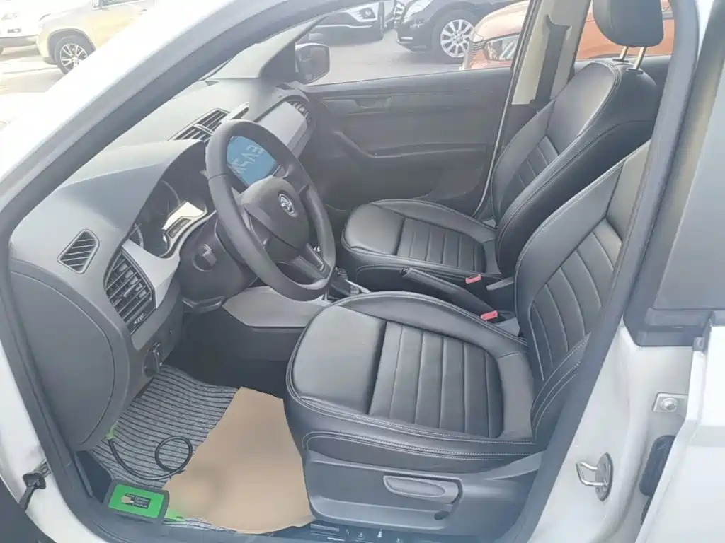 Skoda Fabia — миниатюра 15