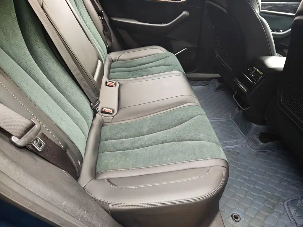 Geely Xingyue L — миниатюра 12