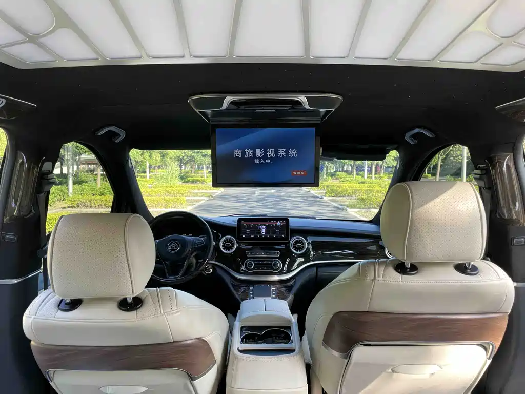 Mercedes-Benz Vito — миниатюра 13