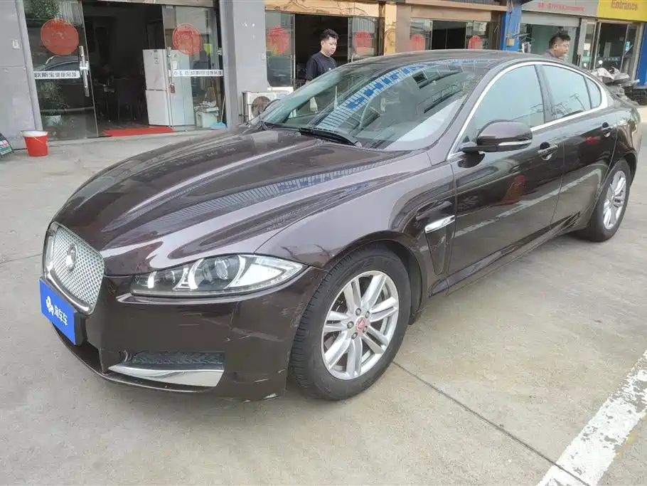 Jaguar XF 2014