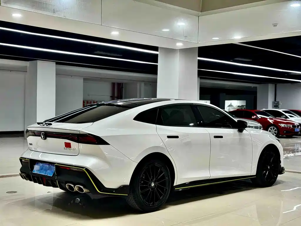 Changan UNI-V — миниатюра 7