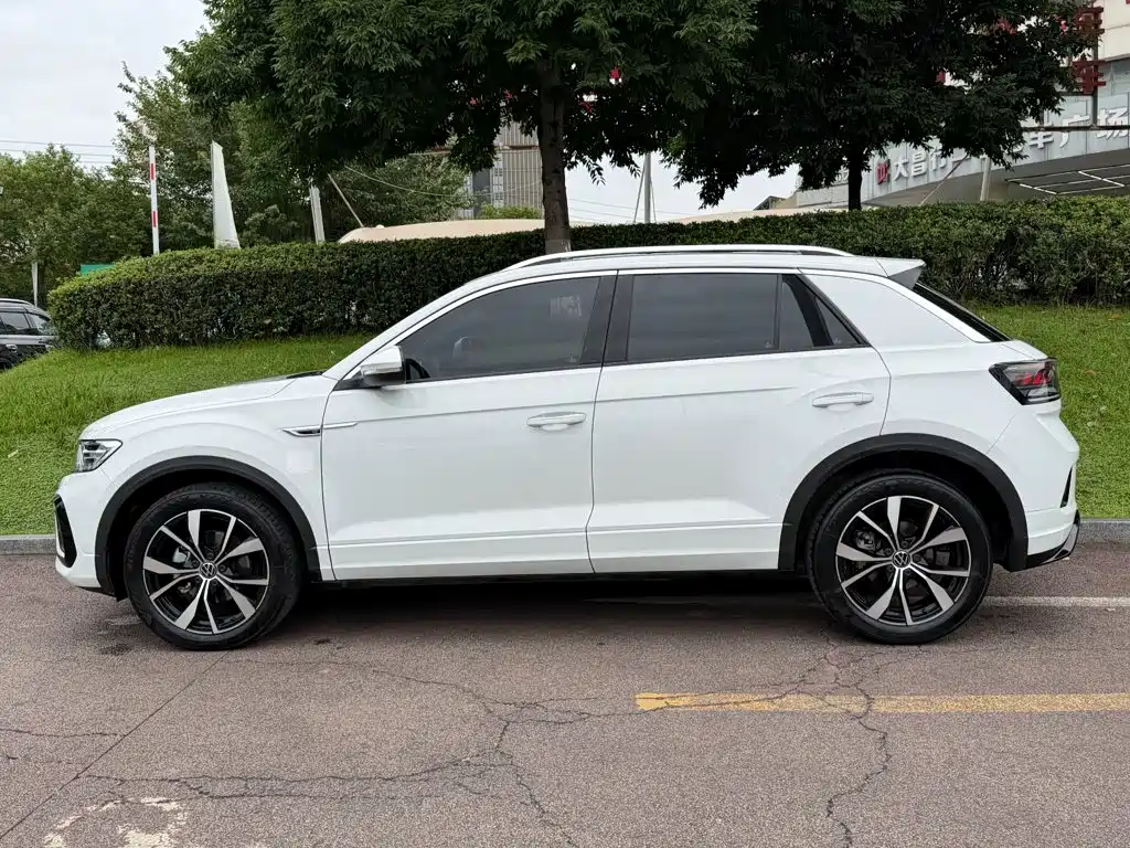 Volkswagen T-Roc — миниатюра 3