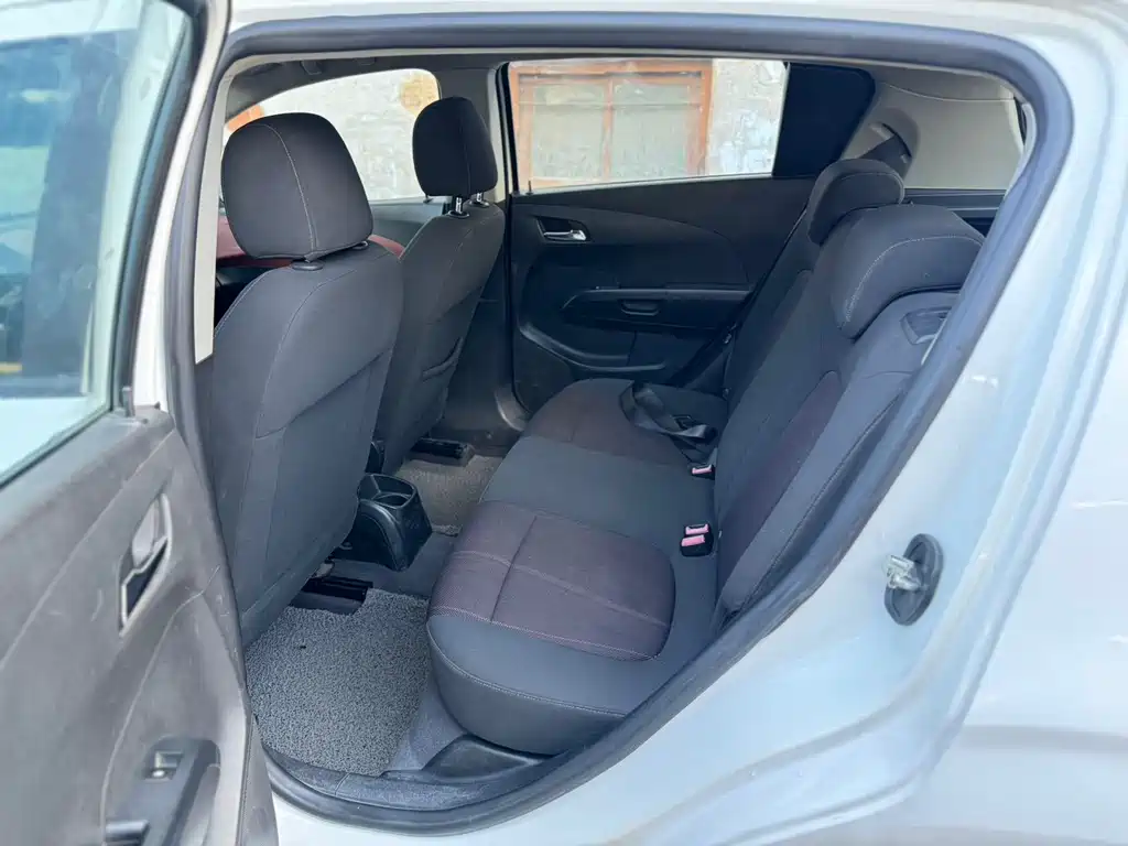 Chevrolet Aveo — миниатюра 4