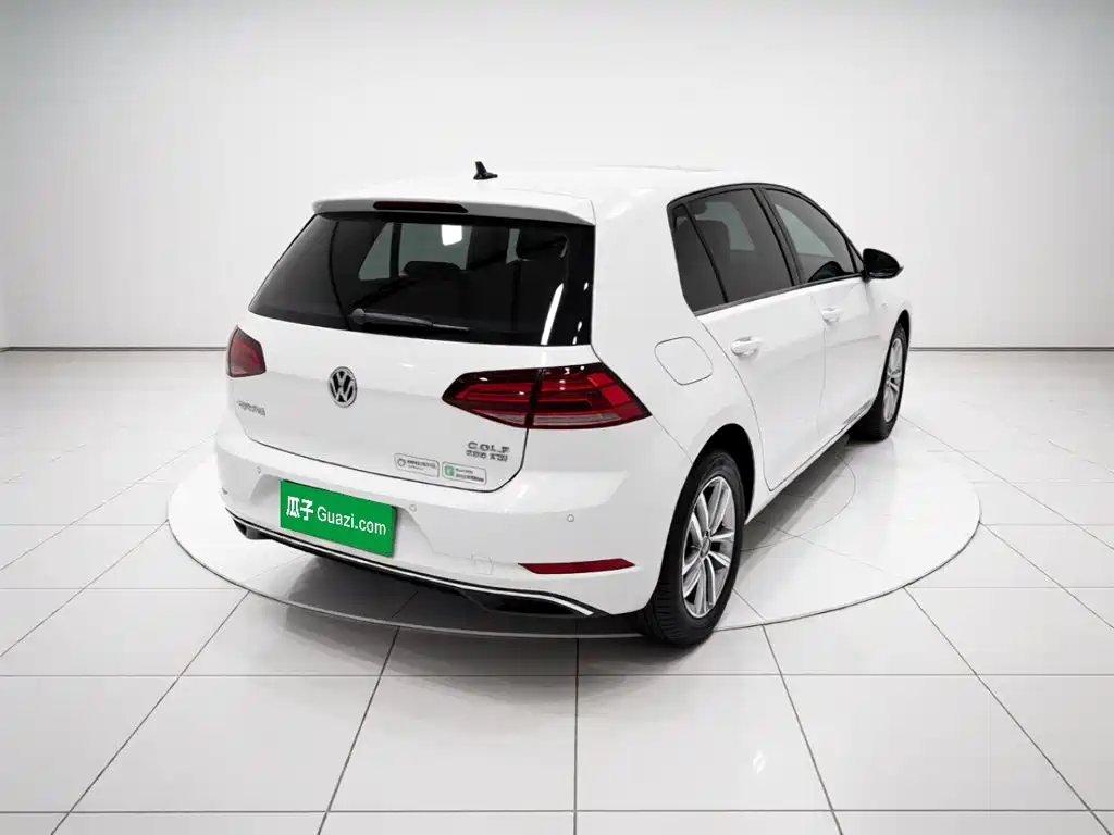 Volkswagen Golf — миниатюра 6