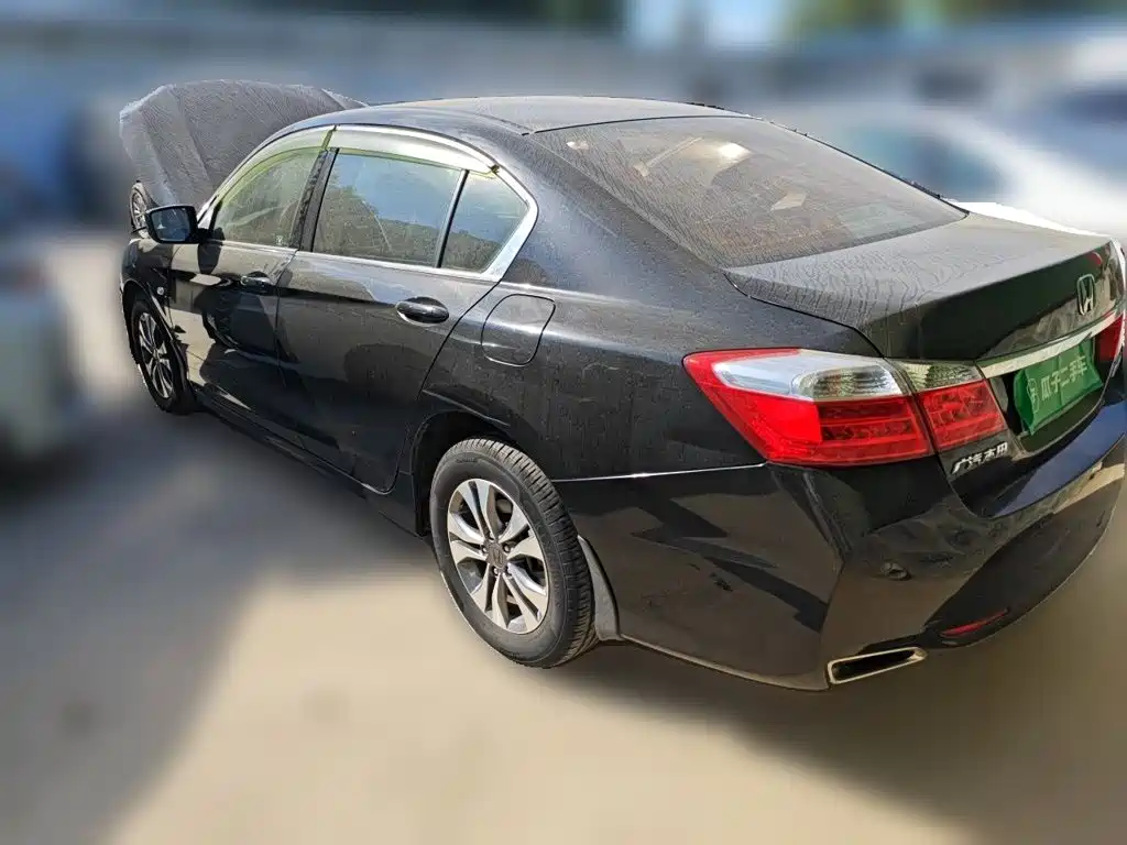 Honda Accord — миниатюра 25
