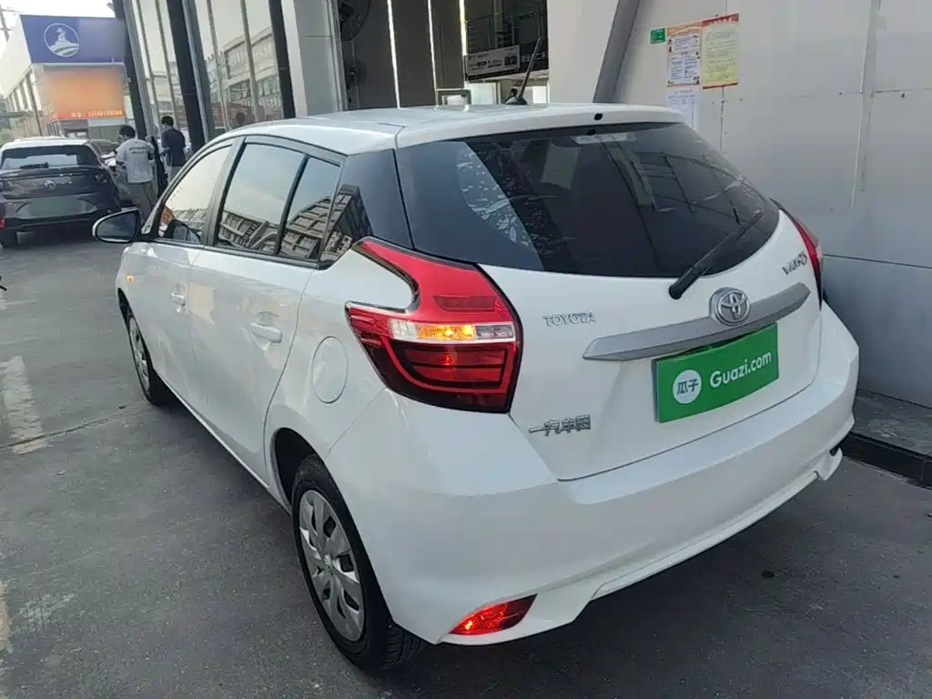 Toyota Vios FS — миниатюра 5