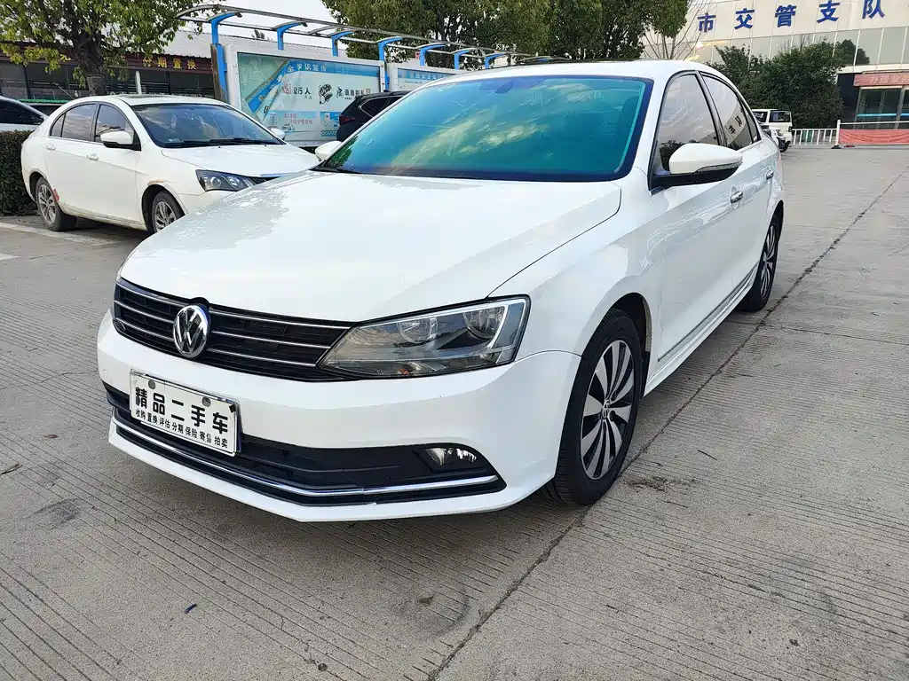 Volkswagen Sagitar 2017
