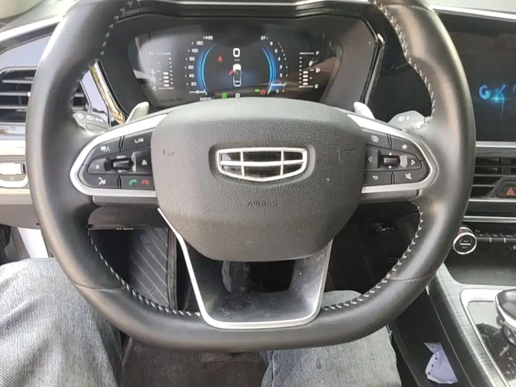 Geely Xingyue — миниатюра 11