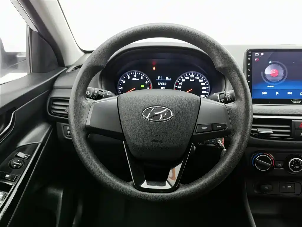 HYUNDAI YUEDONG