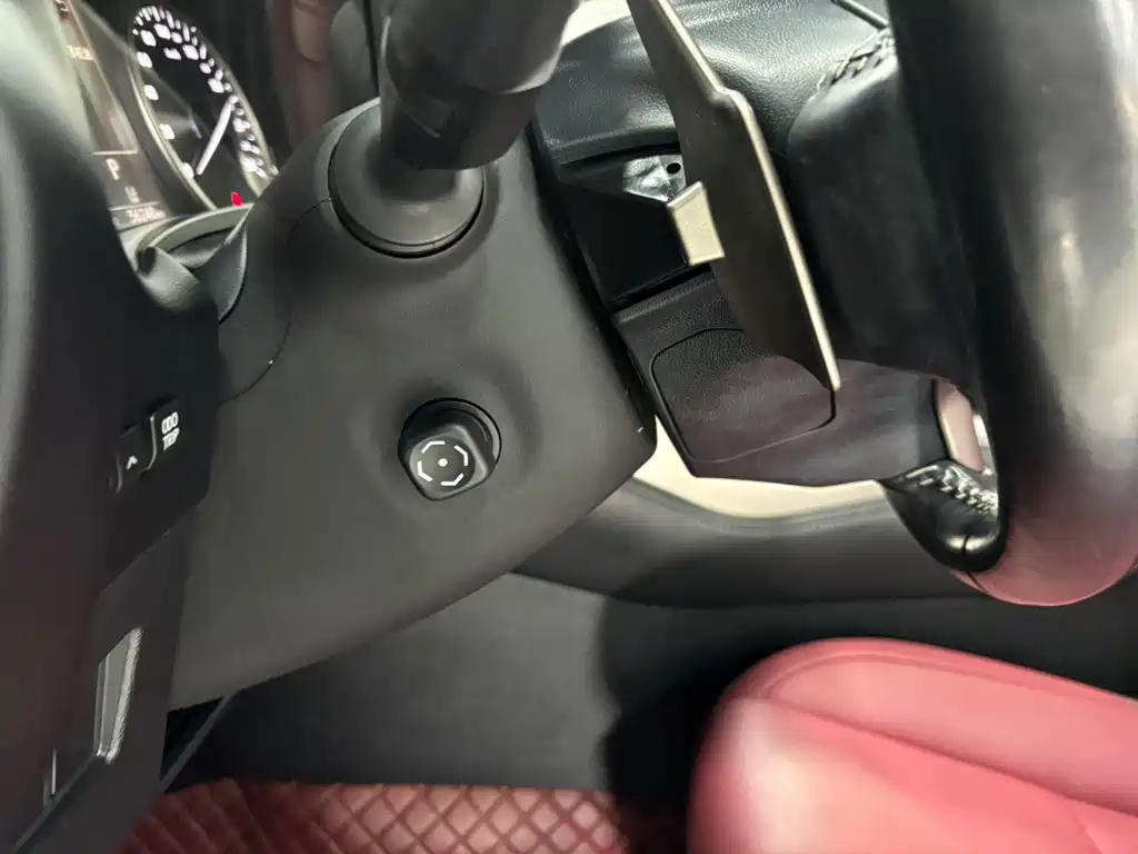 Lexus NX — миниатюра 11