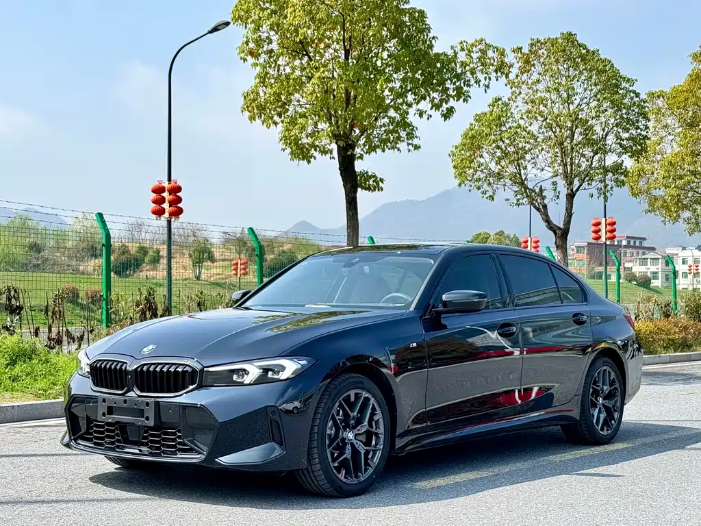 BMW 3 Series 2025