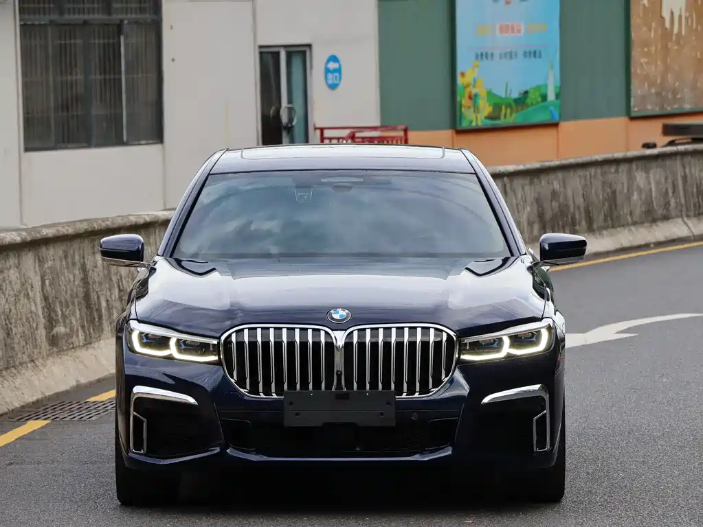 BMW 7 Series 7 2022 740Li xDrive Executive M Sport