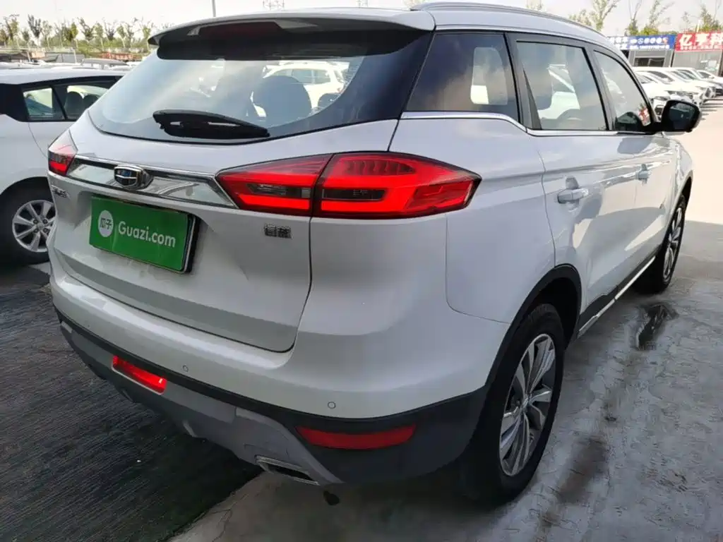 Geely Boyue — миниатюра 7