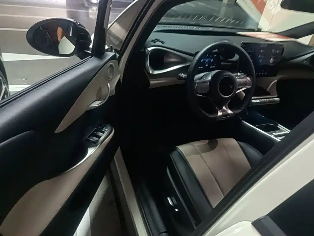 BYD Dolphin — миниатюра 16