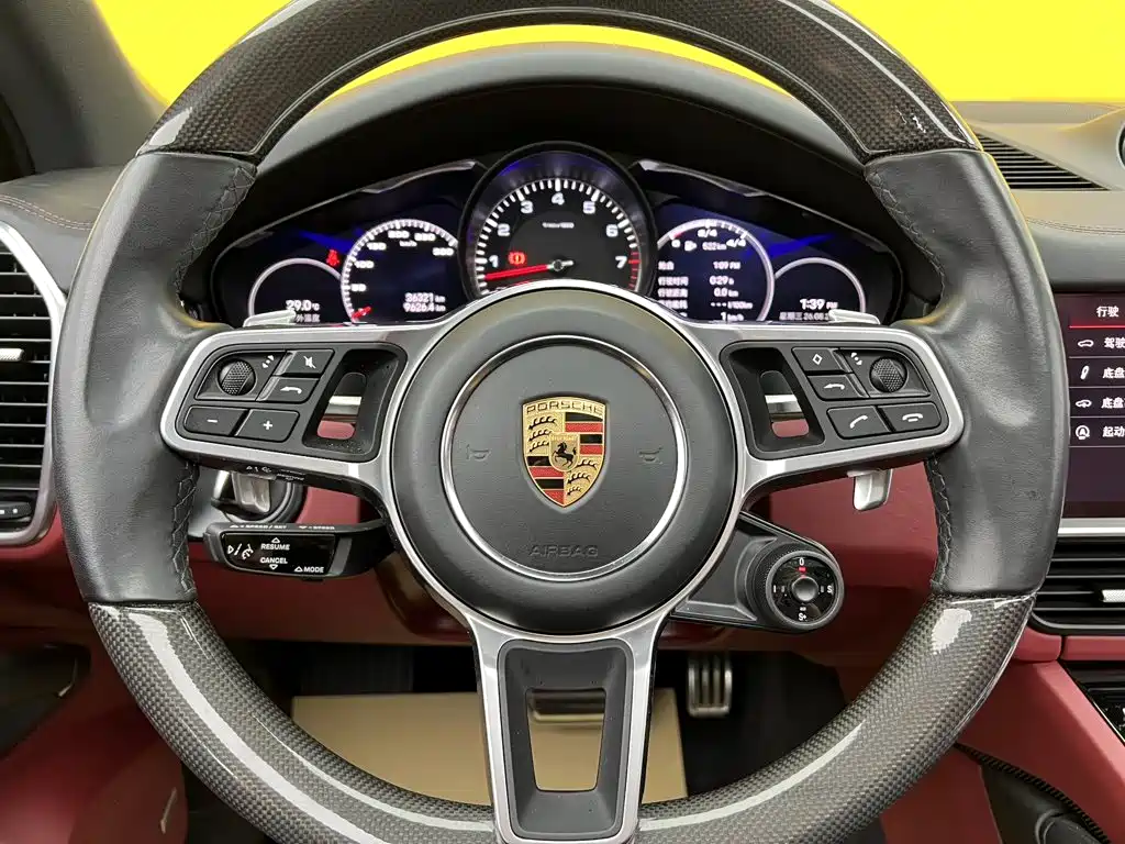 Porsche Cayenne — миниатюра 32