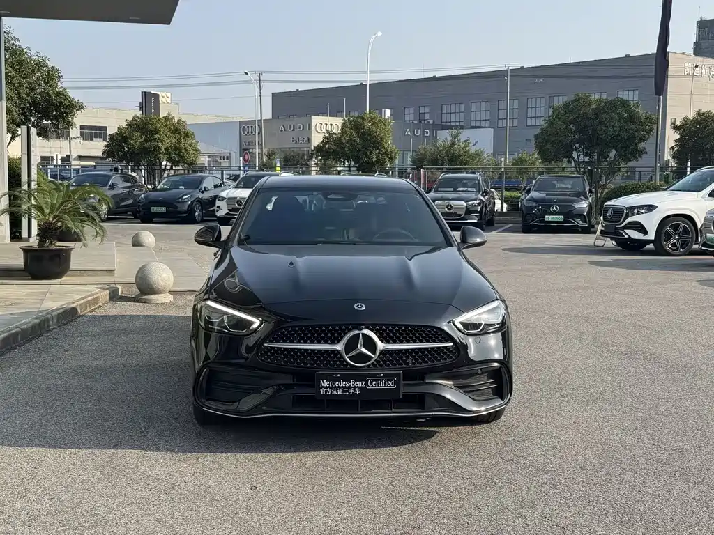 Mercedes-Benz C-Class — миниатюра 2