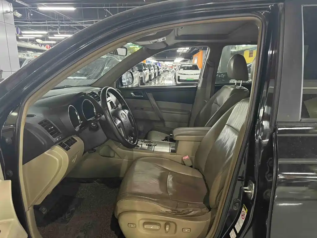 Toyota Highlander — миниатюра 4