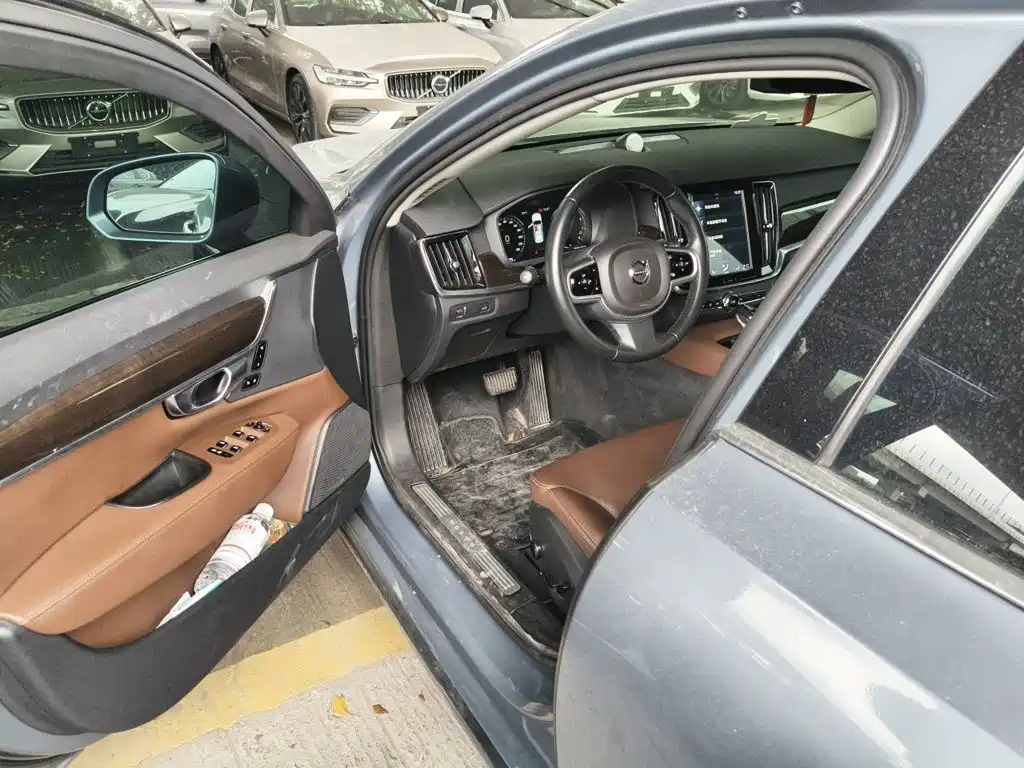 Volvo S90 — миниатюра 14