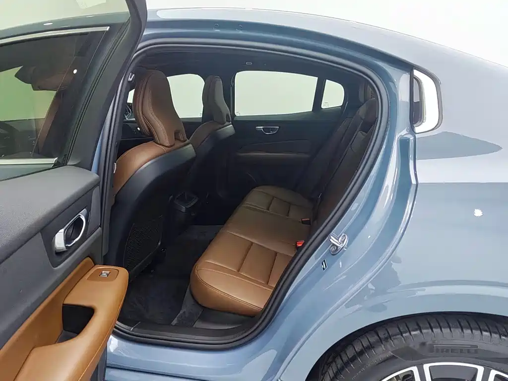 Volvo S60 — миниатюра 16