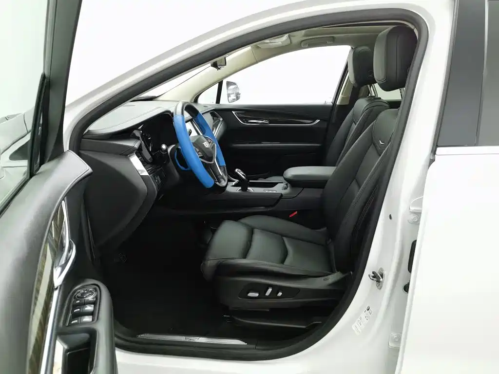 Cadillac XT5 — миниатюра 10