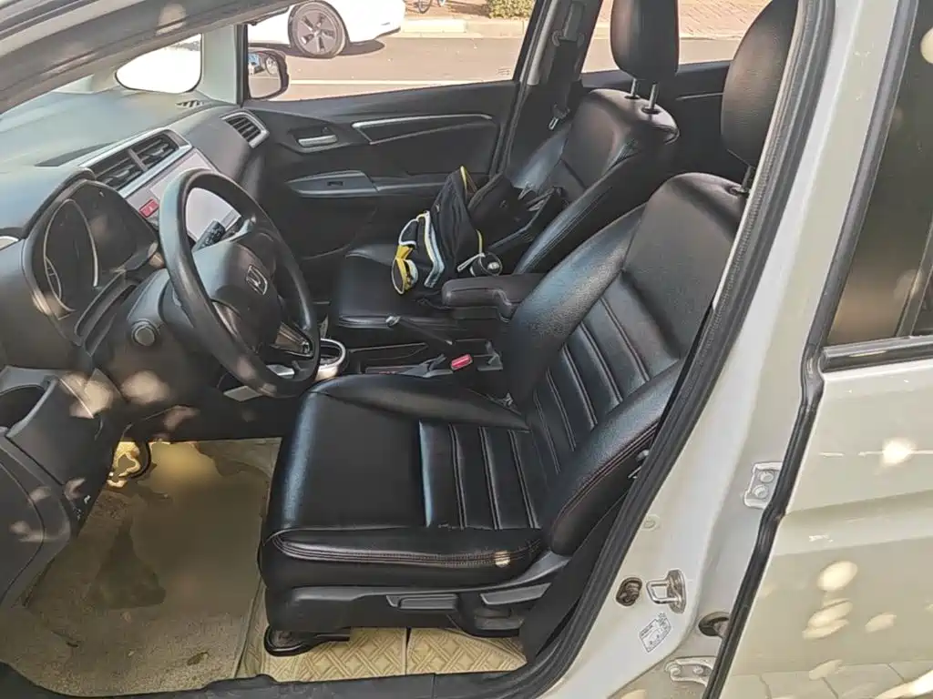 Honda Fit — миниатюра 15